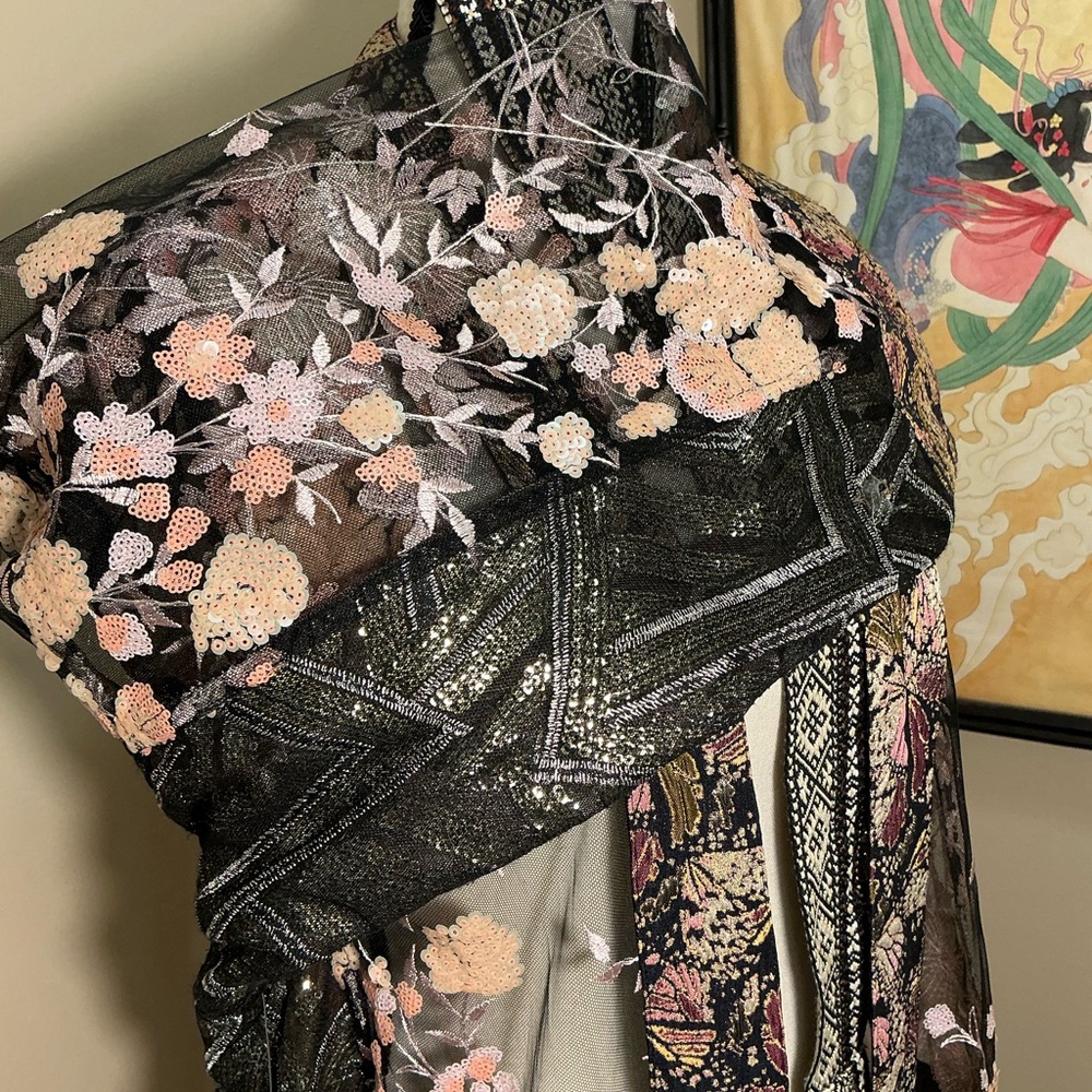 IN EARNEST BY BYRON LARS
KIMONO OR DUSTER-NEW - Picture 9 of 13